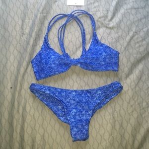 2 piece front knot strappy bikini set